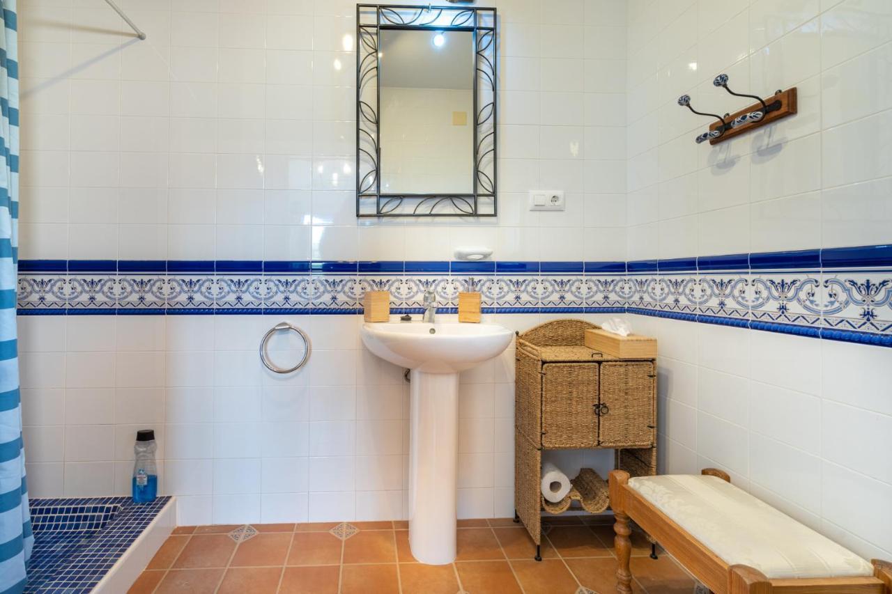 Hacienda La Buena Vida B&B En Appartementen Casita La Bruja Альгаринехо Экстерьер фото